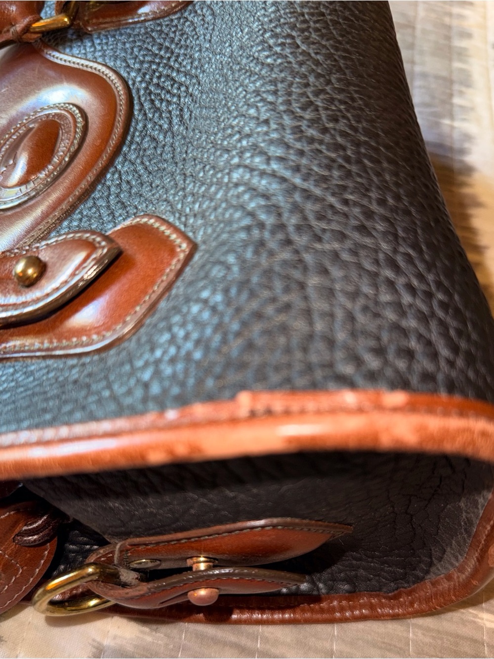 Dooney & Bourke / Vintage Black with Brown Leather Trim Pebble Satchel - Picture 14 of 16